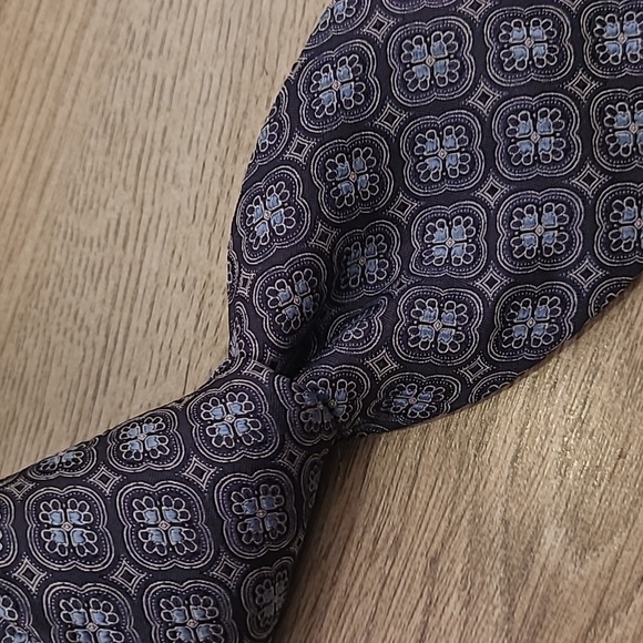 DANIEL CREMIEUX Signature Collection Light Metallic‎ Silver Blue Floral Silk Tie - Picture 1 of 6
